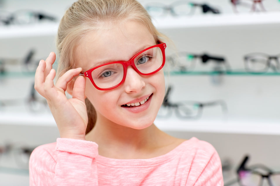 5 Must-Have Accessories for Your Child's Glasses
